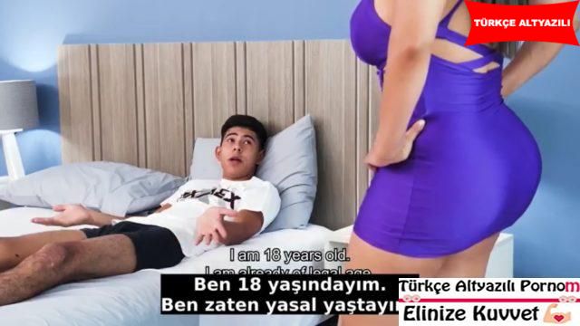 Süper Seksi Annem için Azdırıcı Koku Sıktım